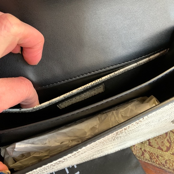 SOLD⛔️Authentic KURT GEIGER LONDON Lizard embossed leather medium flap Crosby - Picture 11 of 15